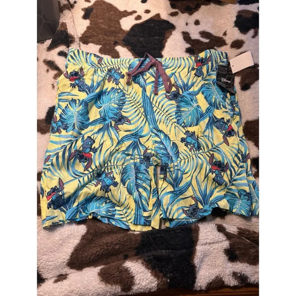 NEW XL Disney Lilo Stitch 8" Palm Print Pajama Shorts - Picture 2 of 3